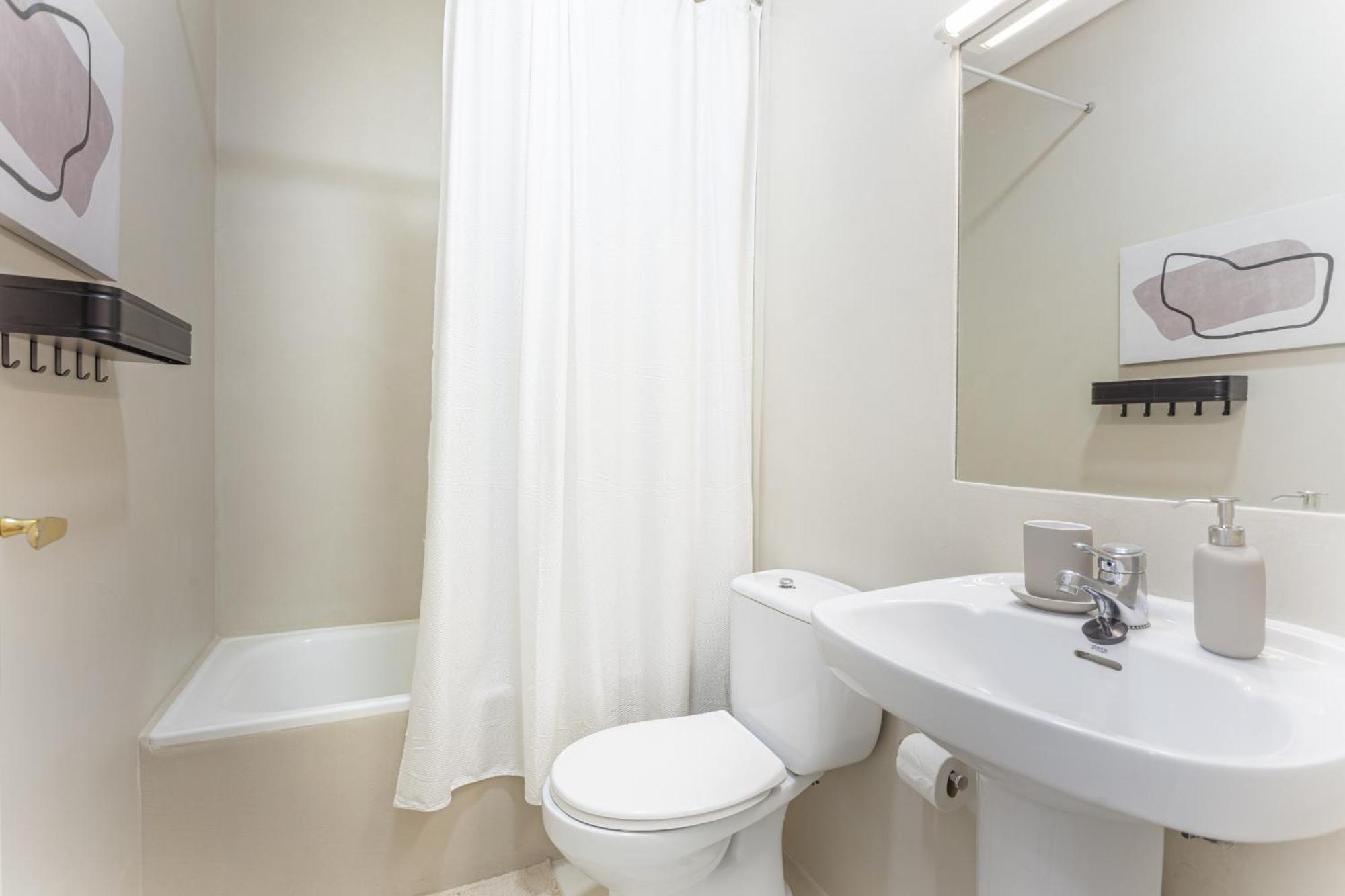 Apartamento Santa Ana Place En 마드리드 외부 사진