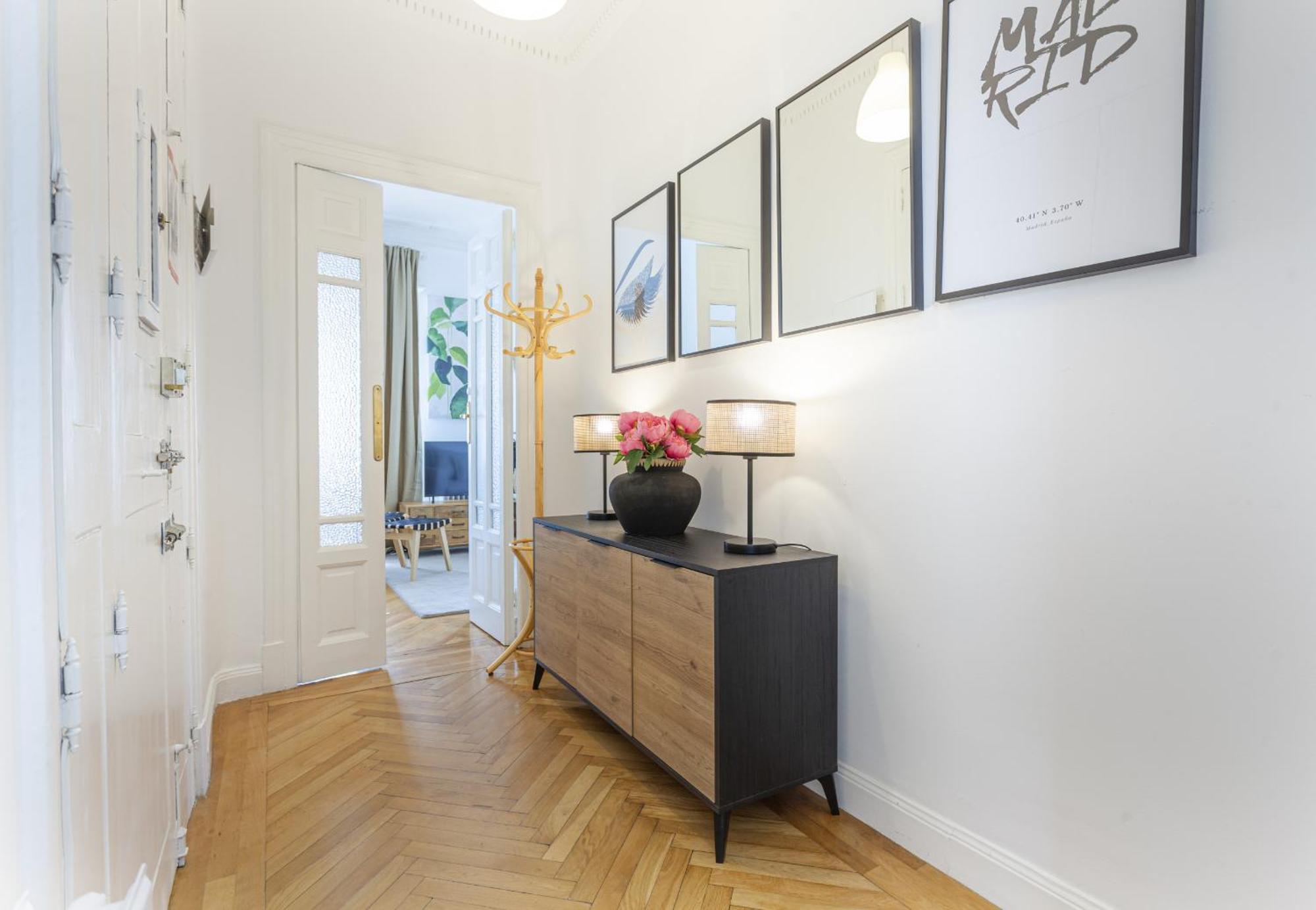 Apartamento Santa Ana Place En 마드리드 외부 사진