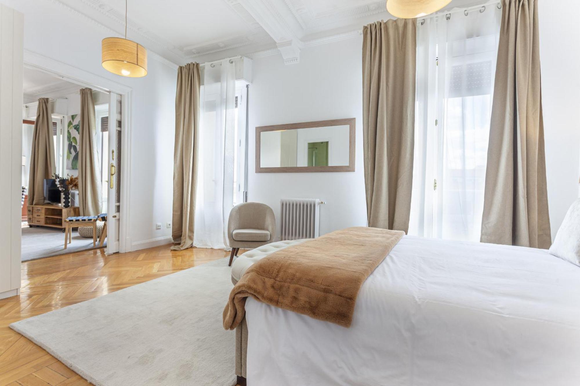 Apartamento Santa Ana Place En 마드리드 외부 사진
