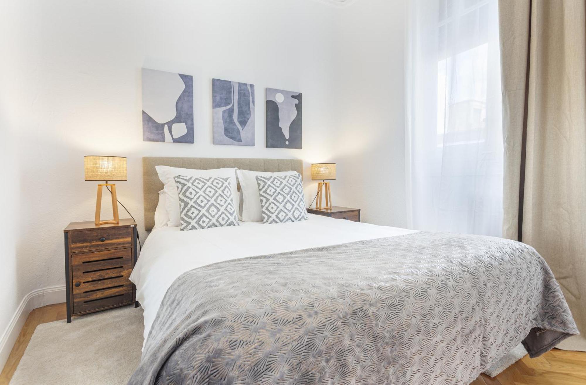 Apartamento Santa Ana Place En 마드리드 외부 사진